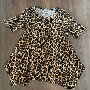 NWT women’s oddi Leopard Print Button-Up Tunic size 1XL
